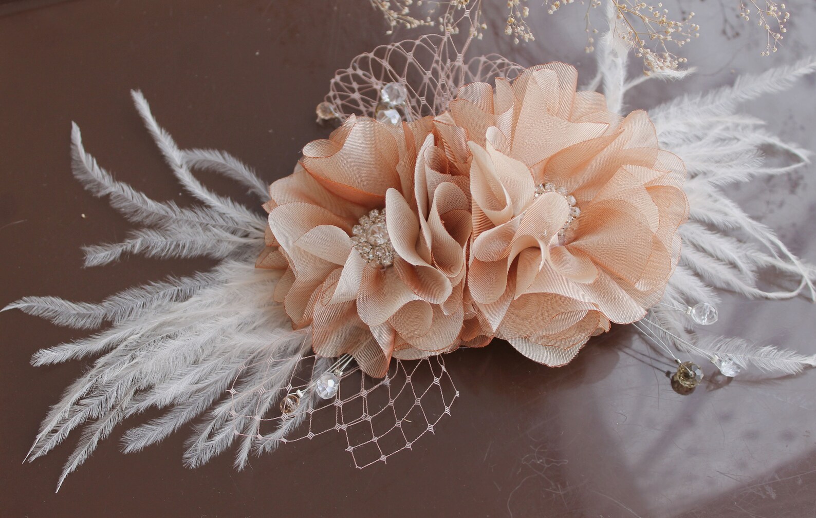bridal headpiece with feathers