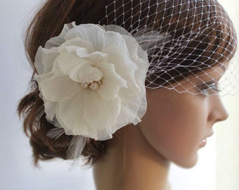 Bridal Fascinator Birdcage Veil with Flower, Wedding Birdcage Veil Headpiece blushers, Vail wedding fascinate, Ivory fascinate