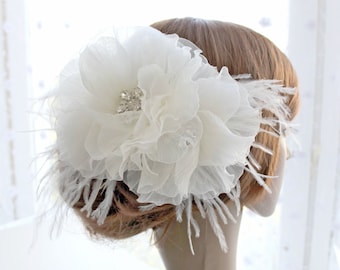 White flower fascinator for bride, Feather flower headpiece wedding, Organza flower fascinator, White Birdcage veil with flowers
