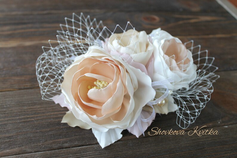 Wedding Floral Fascinator Rustic Wedding Blossom Headpiece Champagne Lurge Floral Hair Piece Bridal Silk Flower Headpiece
