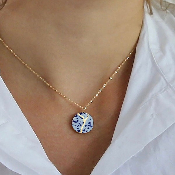 Gold Kintsugi pendant necklace, I'm whole necklace, kintsugi inspired pottery, healing encouragement gift, Gold crack