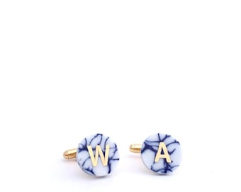 Boutons de manchette en porcelaine avec initiales dorées, cadeau personnalisé pour 18e anniversaire de mariage pour homme, poterie bleu de Delft