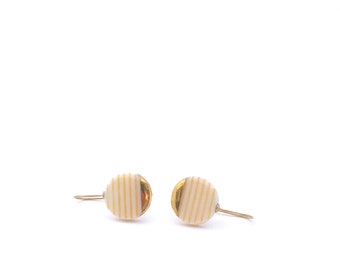 Boucles d'oreilles en porcelaine de style années 80 à imprimé abstrait, céramique et poterie, boucles d'oreilles safran