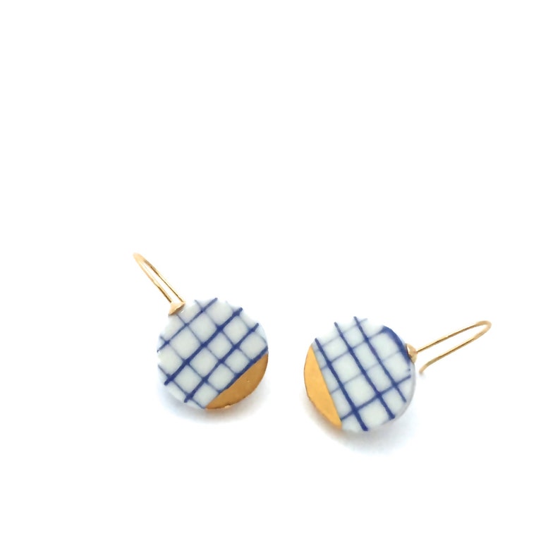 Plaid porcelain earrings, minimalist ceramic jewelry, slow fashion jewelry, minimalist gold earring, blue and white, OeiCeramics image 5