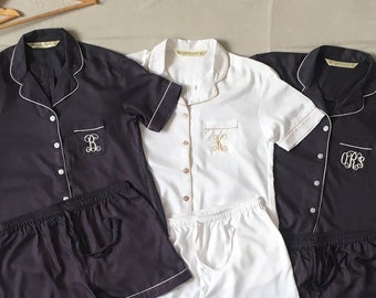 Conjunto de pijamas monogramados para damas de honra: pijamas macios de algodão e rayon.