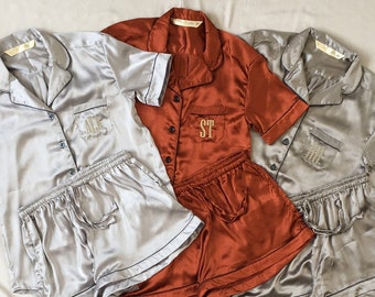 Satin Bridesmaid Pajamas Shirt short pant set for bridal party and getting ready set. Mix match shirt short pant sizes