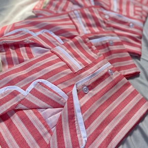 Pyjama de mariage assorti, pyjama de demoiselle d&#39;honneur, pyjama personnalisé, ensemble de soirée pyjama, robe de chambre de demoiselle d&#39;honneur, pyjama de vacances, cadeau pour elle