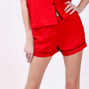Pyjama brodé à monogramme ou short de mariage assorti en cadeau de demoiselle d&#39;honneur