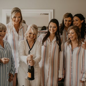 Holiday Pajamas, Bridesmaids Pajamas, Bridesmaid Pajamas, Wedding Pajamas, Pajama Set Women, sleep shirts, gift for bridesmaids