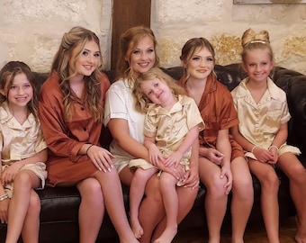 Custom Bridesmaid PJs,Bridesmaid pajamas,Bridesmaid proposal, Satin Pajamas, Bridal pajamas, Bridal Party Pajamas.