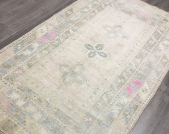 Turkish Oushak Rug,Vintage Rug,Low Pile Rug,Anatolian Rug,Oushak Rug,Naturel Color Rug,Caucasian Rug,Wool Rug,Tribal Rug,Home interior Rugs