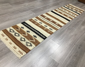 Vintage Turkish Kilim Runner: Handwoven Wool Hallway Rug (2x8'11)