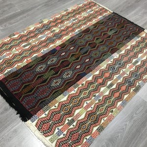 Vintage Embroidery Turkish Kilim Rug,Authentic Anatolian Embroidery Kilim For Floor and For Table,Vintage Farmhouse Kilim Rug,Anatolian Rug