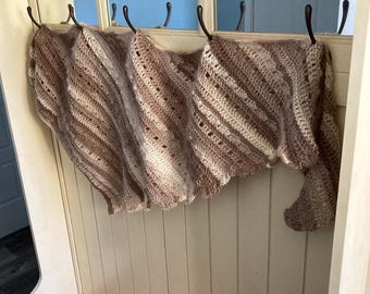Bufanda triangular, patrón de crochet para principiantes (PDF), bufanda boomerang Charlotte Espresso Swirl, chal triangular asimétrico