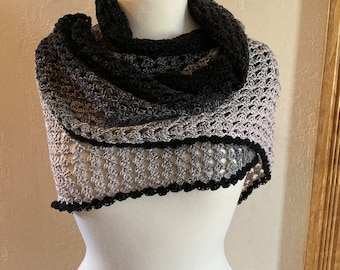Beginner Crochet Triangle Shawl Pattern, Easy Lace Granny Stitch (PDF Pattern)