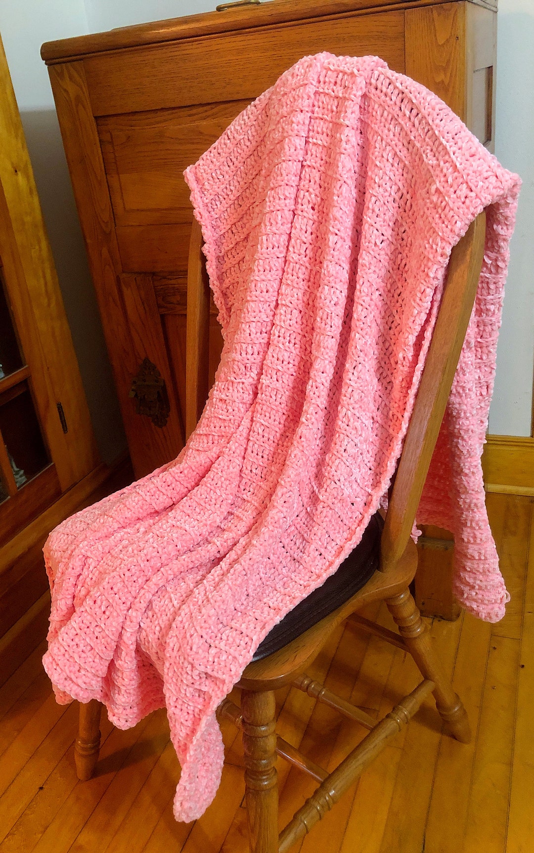 Velvet Yarn Crochet Blanket Pattern, Chunky Crochet Afghan, Easy