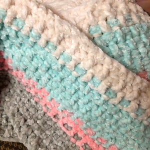 Soft and Sweet Textured Velvet Crochet Blanket, velvet yarn pattern, chunky yarn crochet blanket pattern, blanket crochet pattern