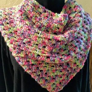 Easy & Quick Crochet Triangle Shawl, Beginner Triangle shawl, Easy Crochet Scarf, Beginner Crochet Shawl Pattern image 4