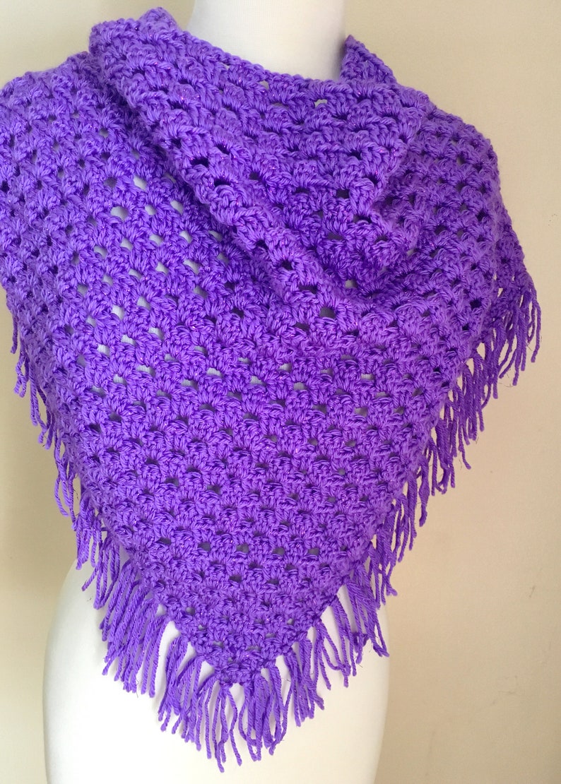 Easy & Quick Crochet Triangle Shawl, Beginner Triangle shawl, Easy Crochet Scarf, Beginner Crochet Shawl Pattern image 1