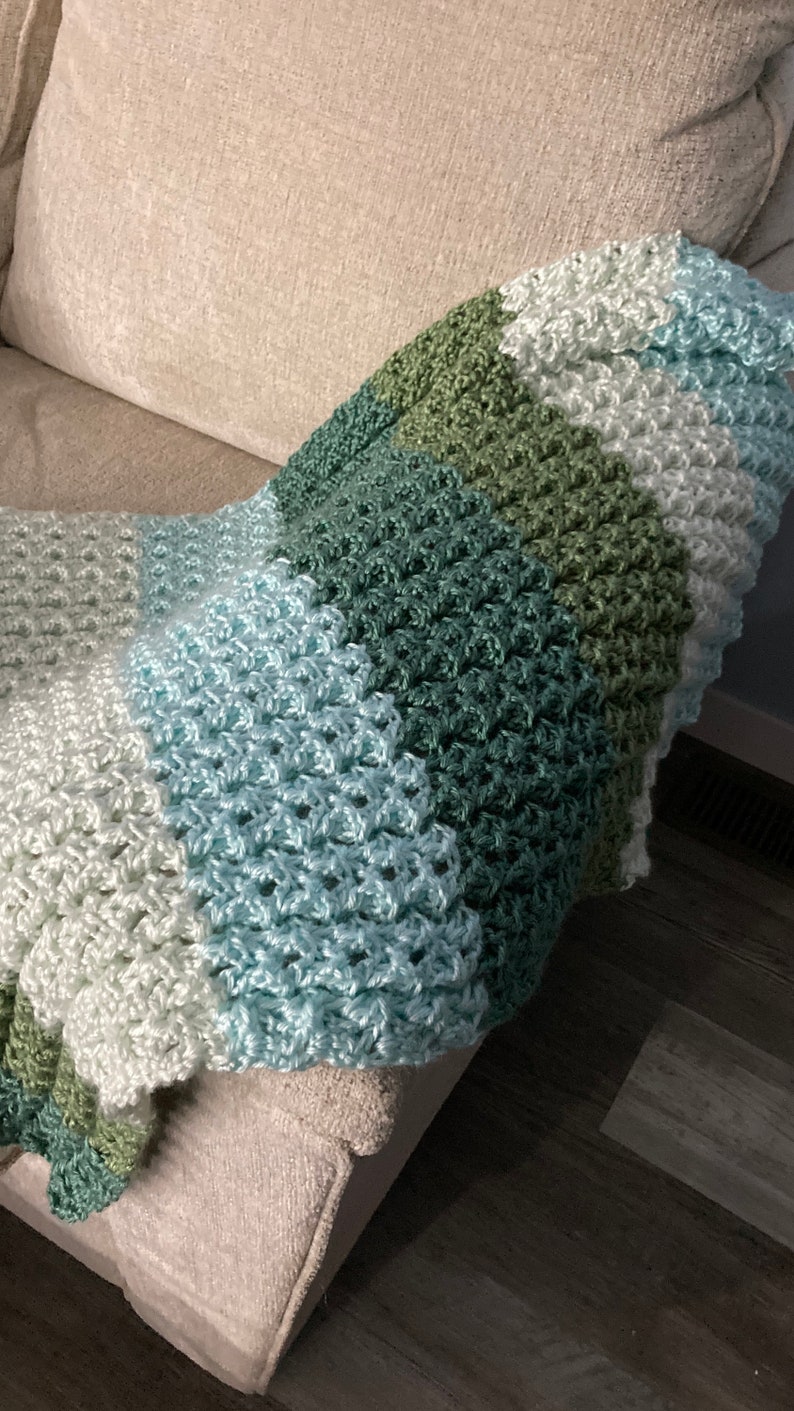 Chunky Crochet Baby Blanket, Hudson Soft and Bulky Baby Blanket Crochet Pattern, Luxurious Crochet Throw Blanket image 6