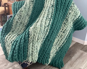 Jumbo Blanket Yarn Pattern, Crochet Pattern & Video, Chunky Log Cabin Easy Throw, Easy Chunky Throw, Jumbo Crochet Blanket PDF 6 sizes