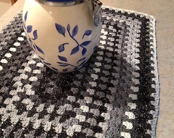 Granny Table Runner Crochet Pattern Printable PDF, beginner granny stitch pattern, easy crochet tablecloth, crochet granny square pattern