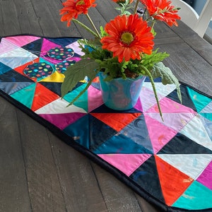 Scrappy Table Runner Pattern for Charm Packs, Easy Quilt Patterns, Spring Quilt, Beginner Quilting Pattern, Colorful Hourglass Block
