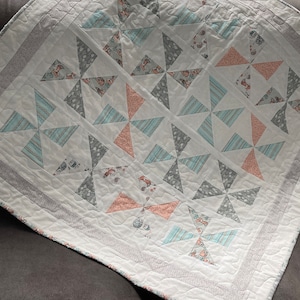 Baby Quilt Patterns PDF, Easy Quilt Pattern for Babies, Farmhouse Quilt Pattern for Beginners, Charleston Pinwheel Pattern