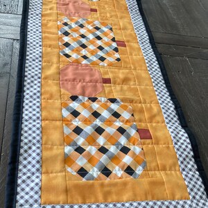 Plaid Pumpkins Table Runner Easy Quilt Pattern Printable PDF, fast table runner, fall dining table decor, gingham pumpkin mini quilt pattern image 7