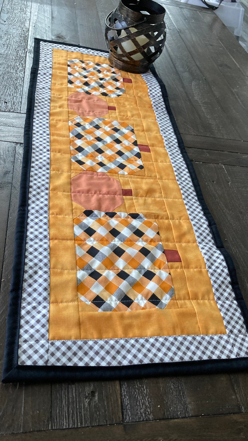 Plaid Pumpkins Table Runner Easy Quilt Pattern Printable PDF, fast table runner, fall dining table decor, gingham pumpkin mini quilt pattern image 7