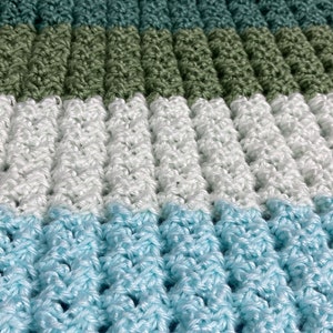 Chunky Crochet Baby Blanket, Hudson Soft and Bulky Baby Blanket Crochet Pattern, Luxurious Crochet Throw Blanket image 1