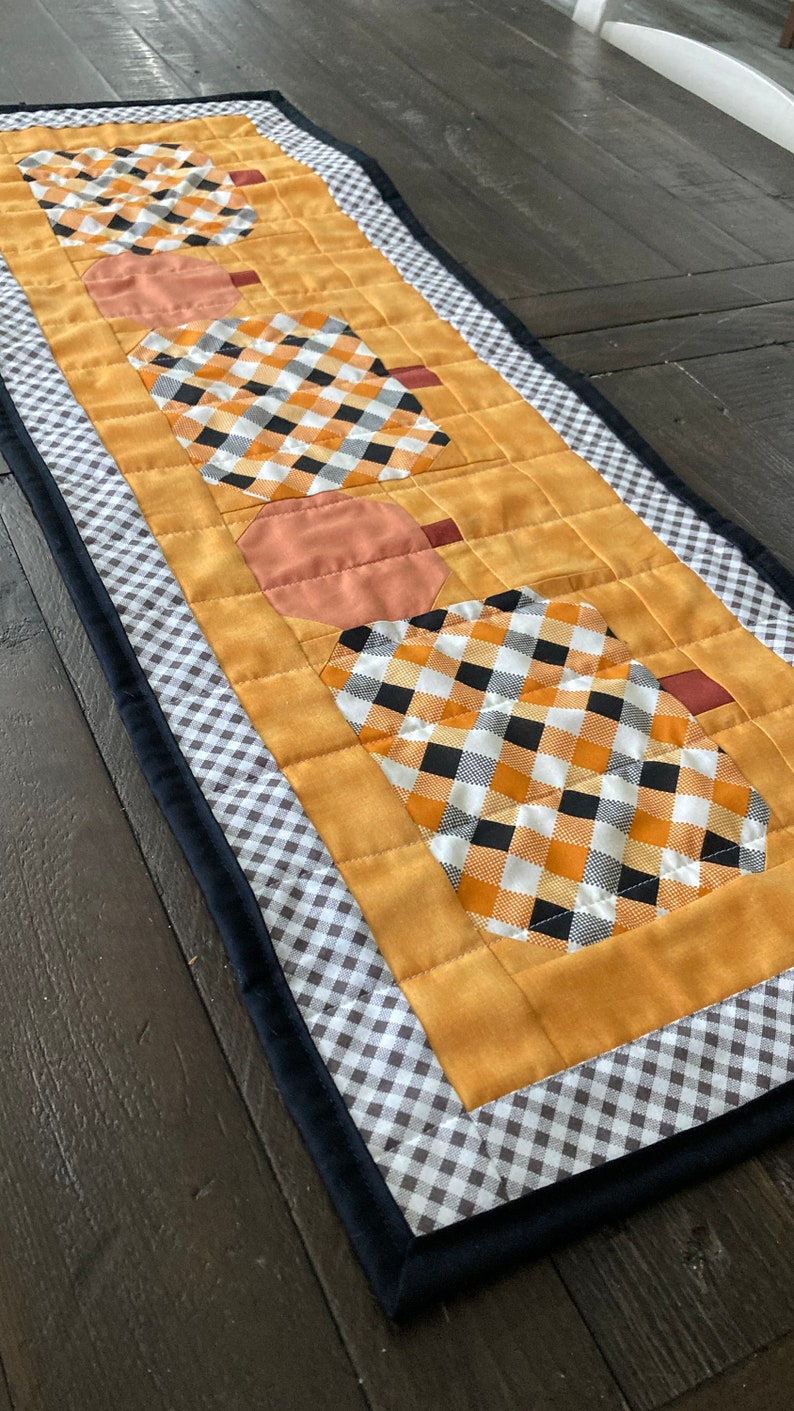 Plaid Pumpkins Table Runner Easy Quilt Pattern Printable PDF, fast table runner, fall dining table decor, gingham pumpkin mini quilt pattern image 1