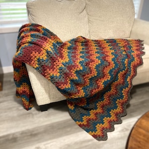 Crochet Pattern, Easy Granny Ripple Blanket Pattern, Beginner Crochet Afghan, Granny Stitch Zigzag, colorful boho chevron, 7 Sizes