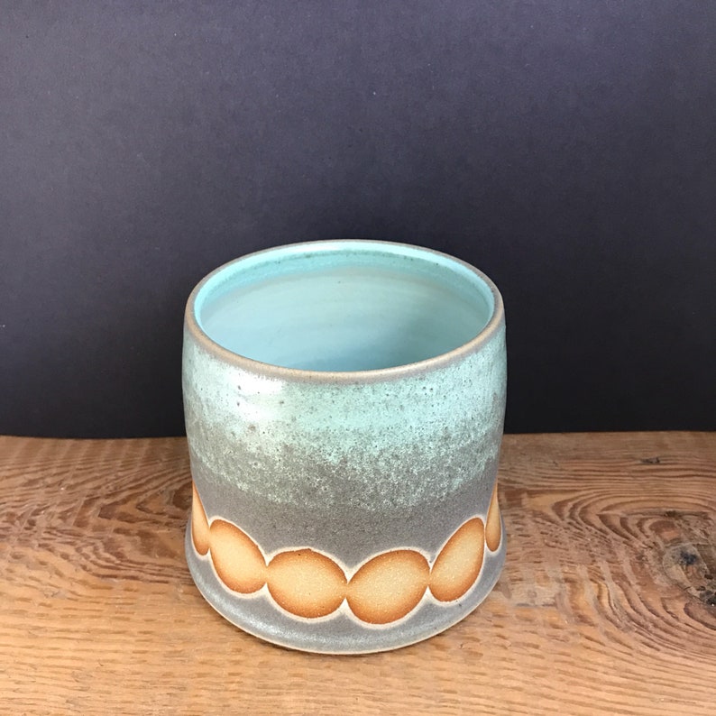 Dot planter