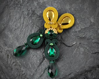 Orecchini Senape e Soutache Verde, Orecchini Soutache Bicolore, Senape clip-on, Orecchini Verdi, Orecchini Borchie Verdi, orecchini soutache