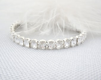 Crystal bracelet Minimalist jewelry Tennis bracelet Simple wedding jewelry Austrian crystal bracelet Crystal bridal bracelet Gift for women