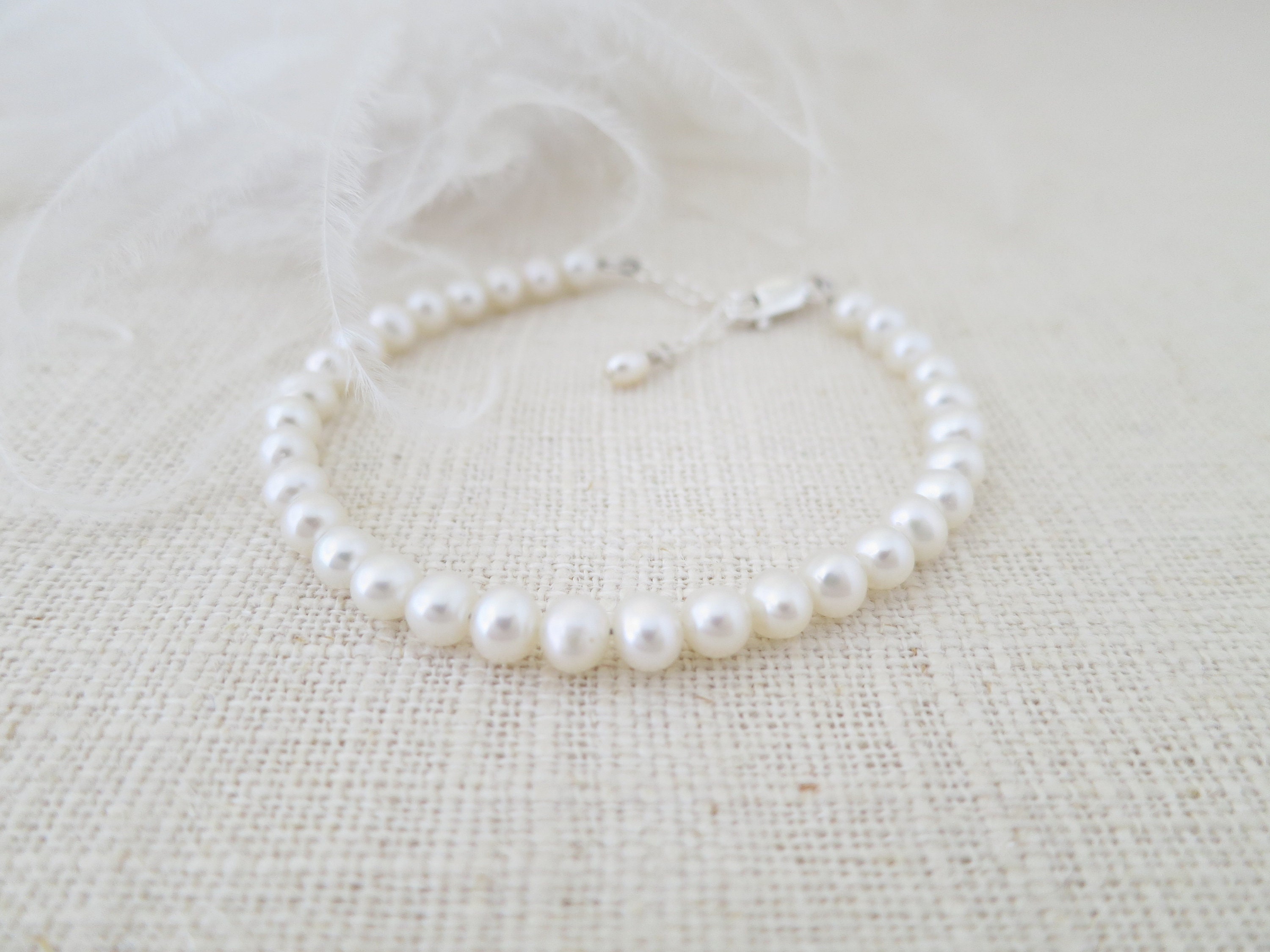 pearl necklace wedding gift