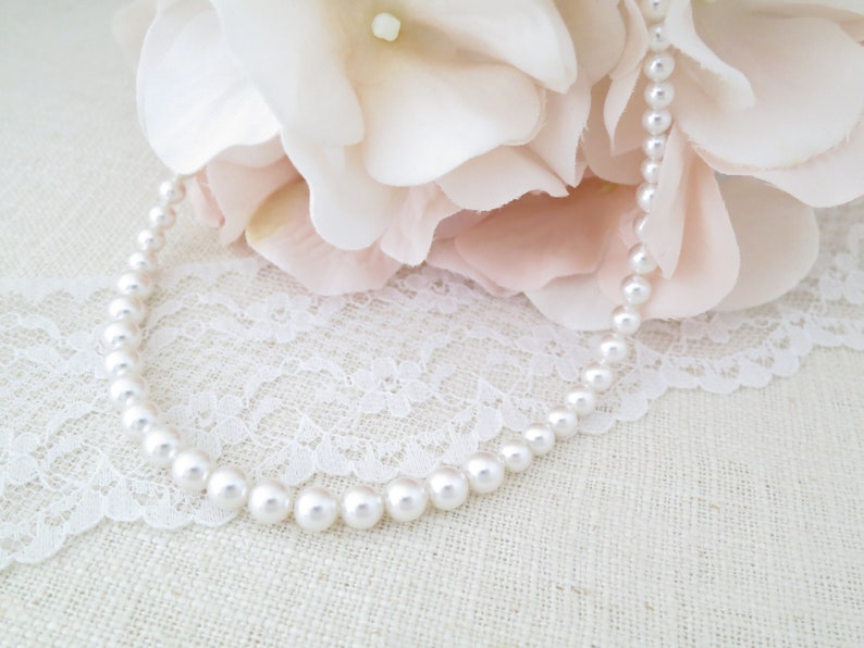 Classic pearl necklace Simple graduated pearl Bridesmaid gift Pearl bridal necklace Vintage style pearl jewelry Necklace for women image 7