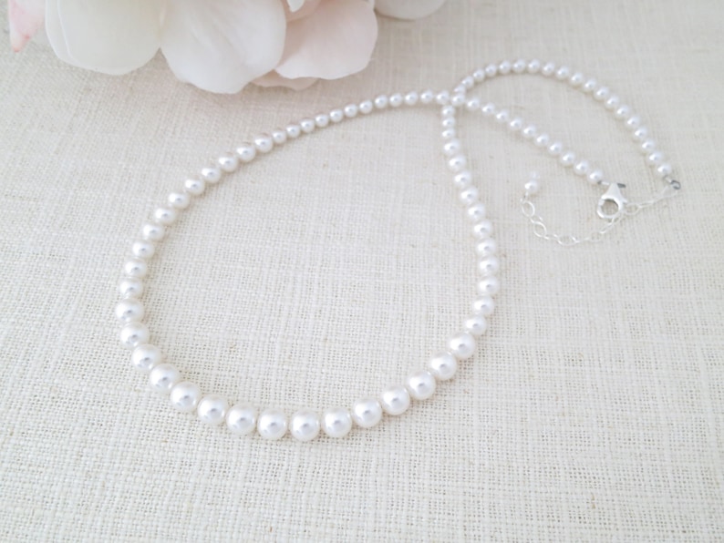 Classic pearl necklace Simple graduated pearl Bridesmaid gift Pearl bridal necklace Vintage style pearl jewelry Necklace for women image 5