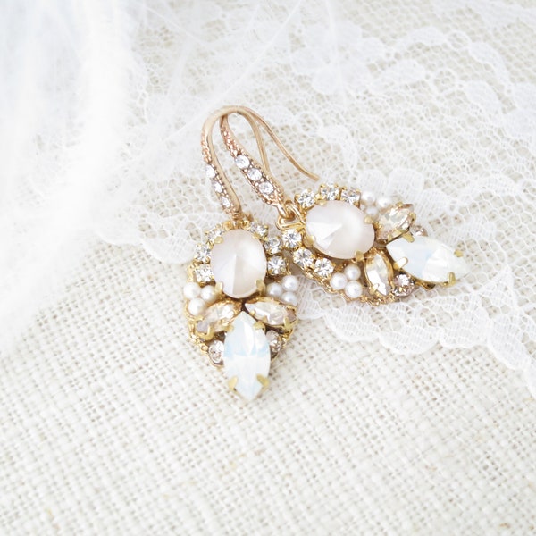 Wedding earrings for bride Blush bridal earrings Unique gold earrings Opal jewelry for brides Ivory pastel earrings Mother of Bride