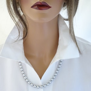 ネックレス・チョーカー Gray Pearl Necklace Ziegfeld Collection Pearl Necklace with a Silver Clasp, 5-6