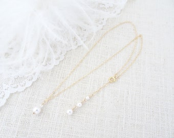 Minimalist pearl necklace Simple pearl bridal necklace Pearl choker Wedding necklace Dainty jewelry for brides Pearl pendant necklace