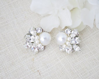 Vintage style Pearl cluster earrings Crystal bridal earrings Simple marquise star earrings Rhinestone earrings Wedding jewelry for Brides