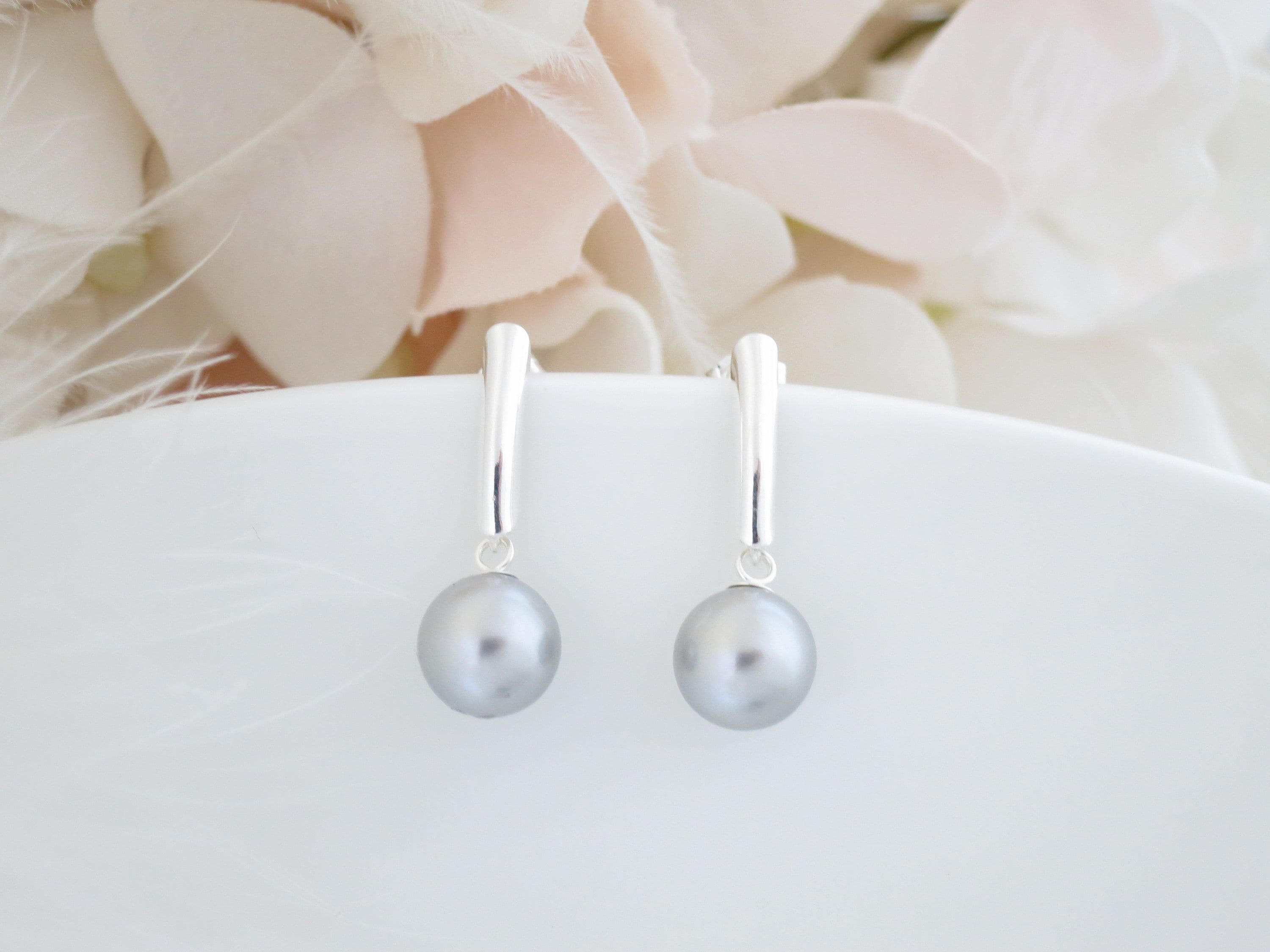 Gray pearl deals drop earrings