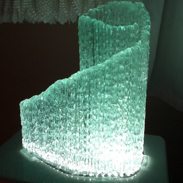 Glas-Licht Skulptur "Vaw"