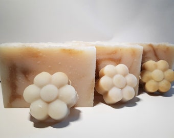 Small Decorative Daisy Soaps - Lemon Scent - Cold Process Soap - Bar Soap - Coconut Oil Soap - Artisan Soap