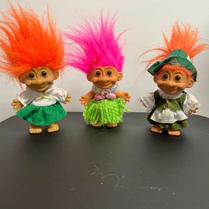 Hula Skirt Troll - Etsy