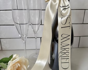 Cinta de satén de lujo estampada para lazos de botellas de champán y regalos de celebración de bodas.