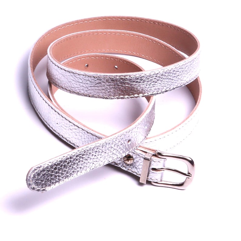 Ceinture Femme Cuir Souple Argent largeur 2 cm Fabrication Artisanale Made in France. image 1