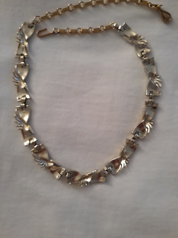 Vintage Coro Gold Tone Necklace And Bracelet - image 4